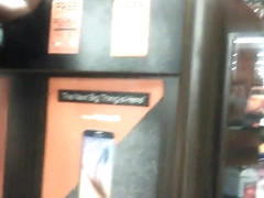 candid ebony phat booty in boostmobile