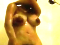 Gorgeous young gal play with her cunt
