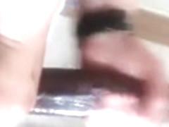 My girl friend gives me a hand. Huge cumshot !!