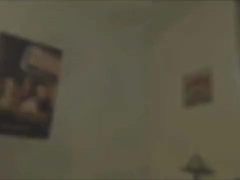 Hot amateur entertains the kamerce