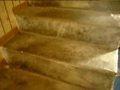 die Kellertreppe