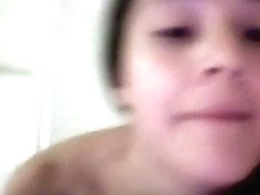 Cute young teen showing pussy on chatroulette