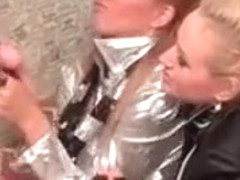 Awesome blonde gets horny waiting