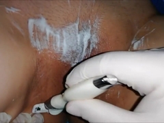 MILF gets her pussy shaved and will be fucked with razor
