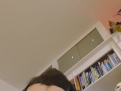 English bitch eats pussy