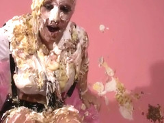 Blonde Pied In Face Splosh WAM