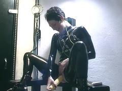 Corn cob in fetish chick's pussy
